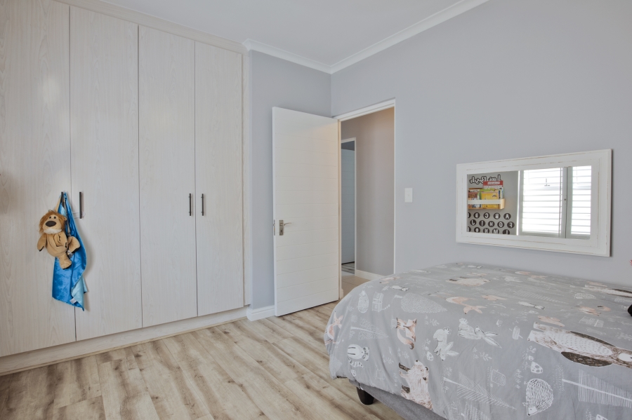 3 Bedroom Property for Sale in Sunningdale Western Cape